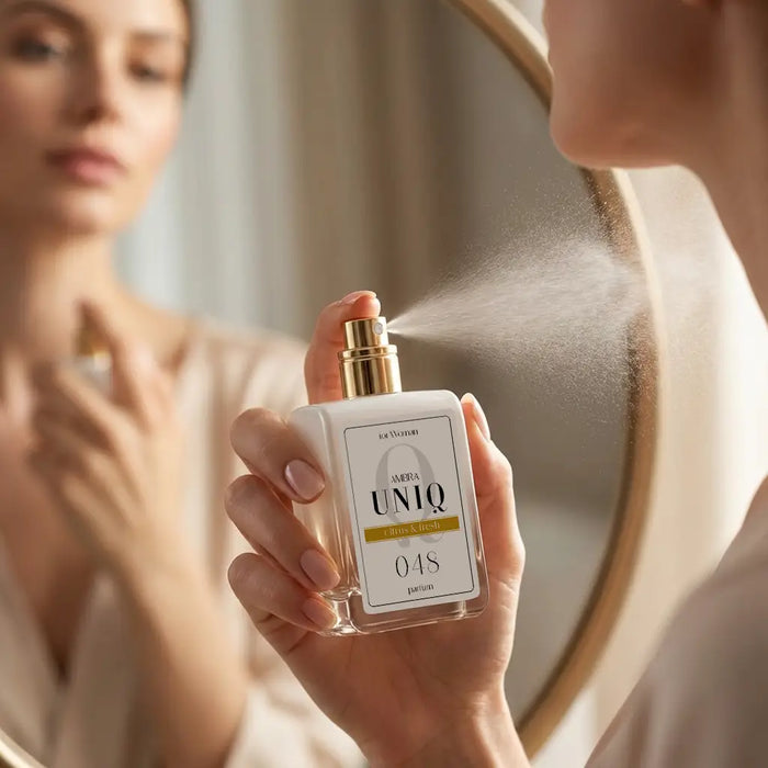 Perfumy Ambra UNIQ 048, ujęcie stylizowane