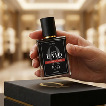 
                    
                      Perfumy lane Ambra UNIQ 109, aranżacja
                    
                  