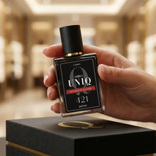 
                    
                      Perfumy lane Ambra UNIQ 421, aranżacja
                    
                  