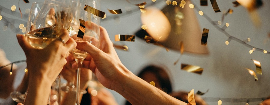 Perfumy na Sylwestra — niezapomniana zabawa i doskonałe przywitanie Nowego Roku
